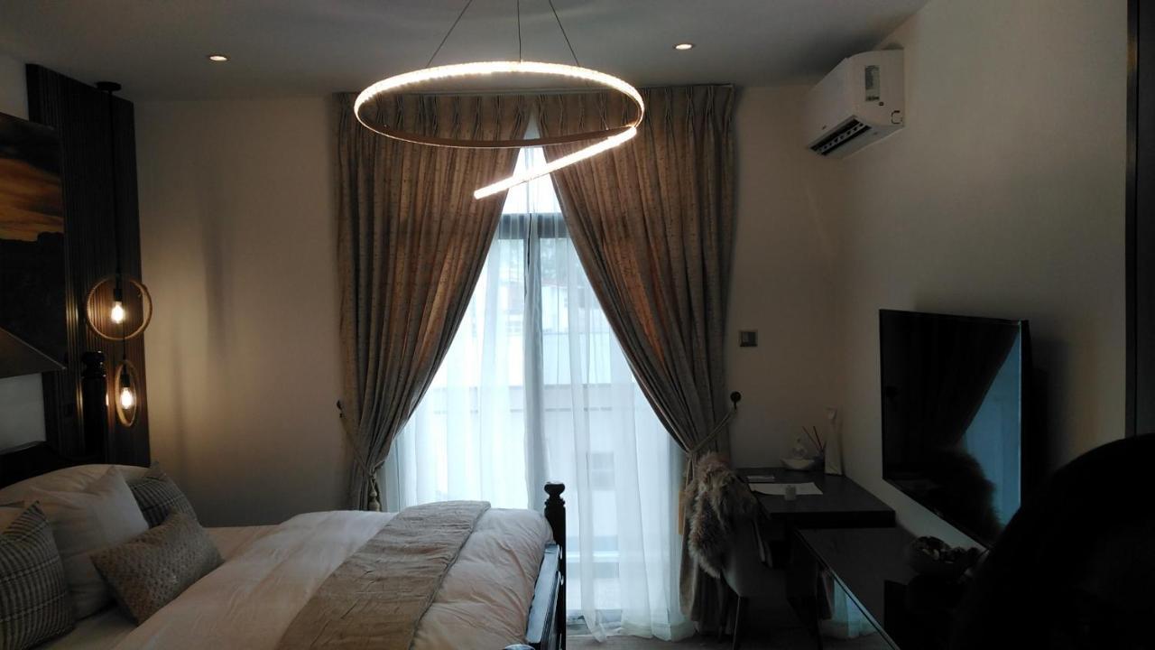 Embassy Gardens Luxury Suites Cpg Akkra Exterior foto