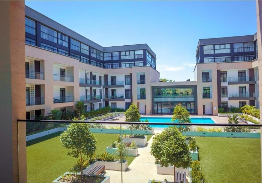 Embassy Gardens Luxury Suites Cpg Akkra Exterior foto