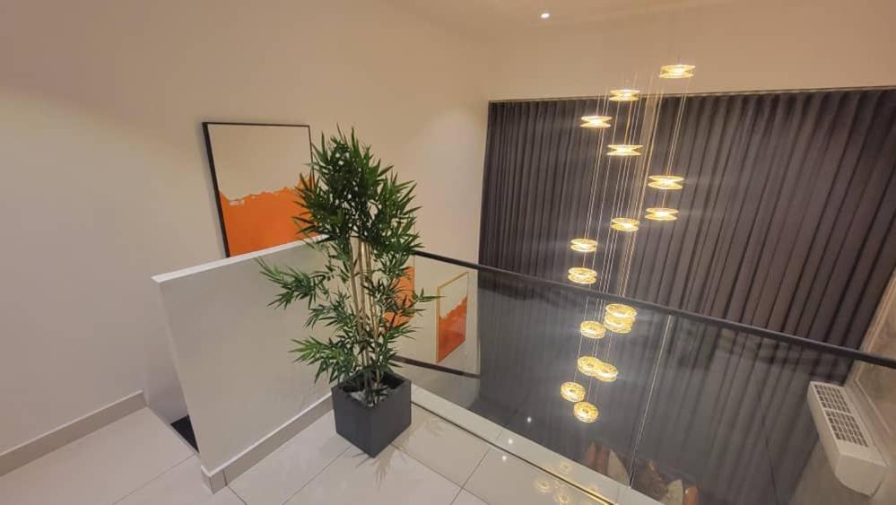 Embassy Gardens Luxury Suites Cpg Akkra Exterior foto